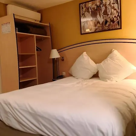 Au Germenoy Restaurant Hotel 2*